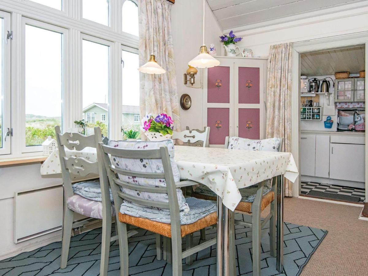 4 Person Holiday Home In R M Lakolk エクステリア 写真